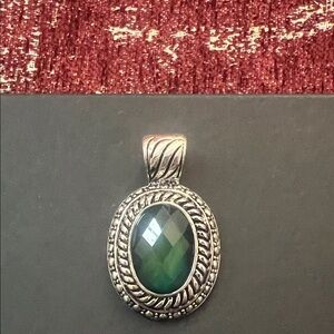 Elegant Silver and Green Pendant Necklace